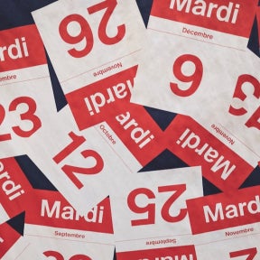 Indiquez si le salarié est dispensé ou non d'effectuer son préavis.