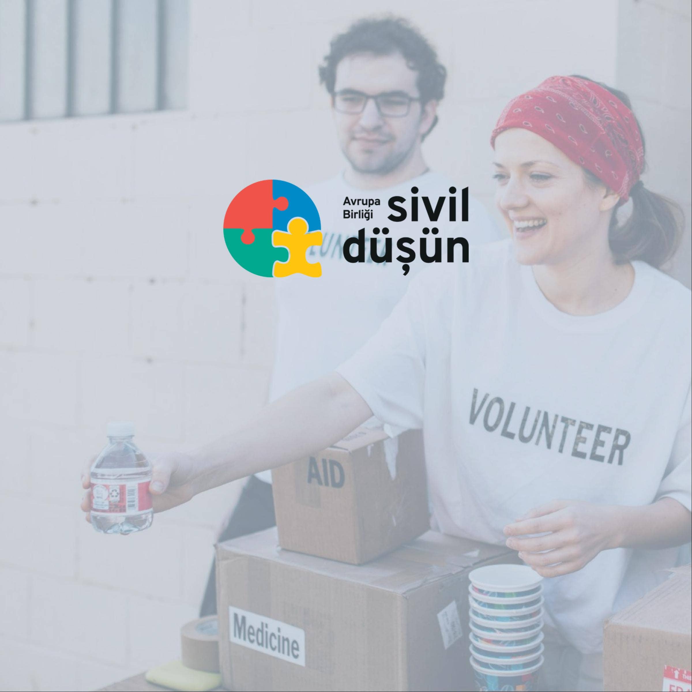 Sivil Düşün İş İlanları İncelemesi (Ücretlendirme, Alternatifler ve SSS’lerle)