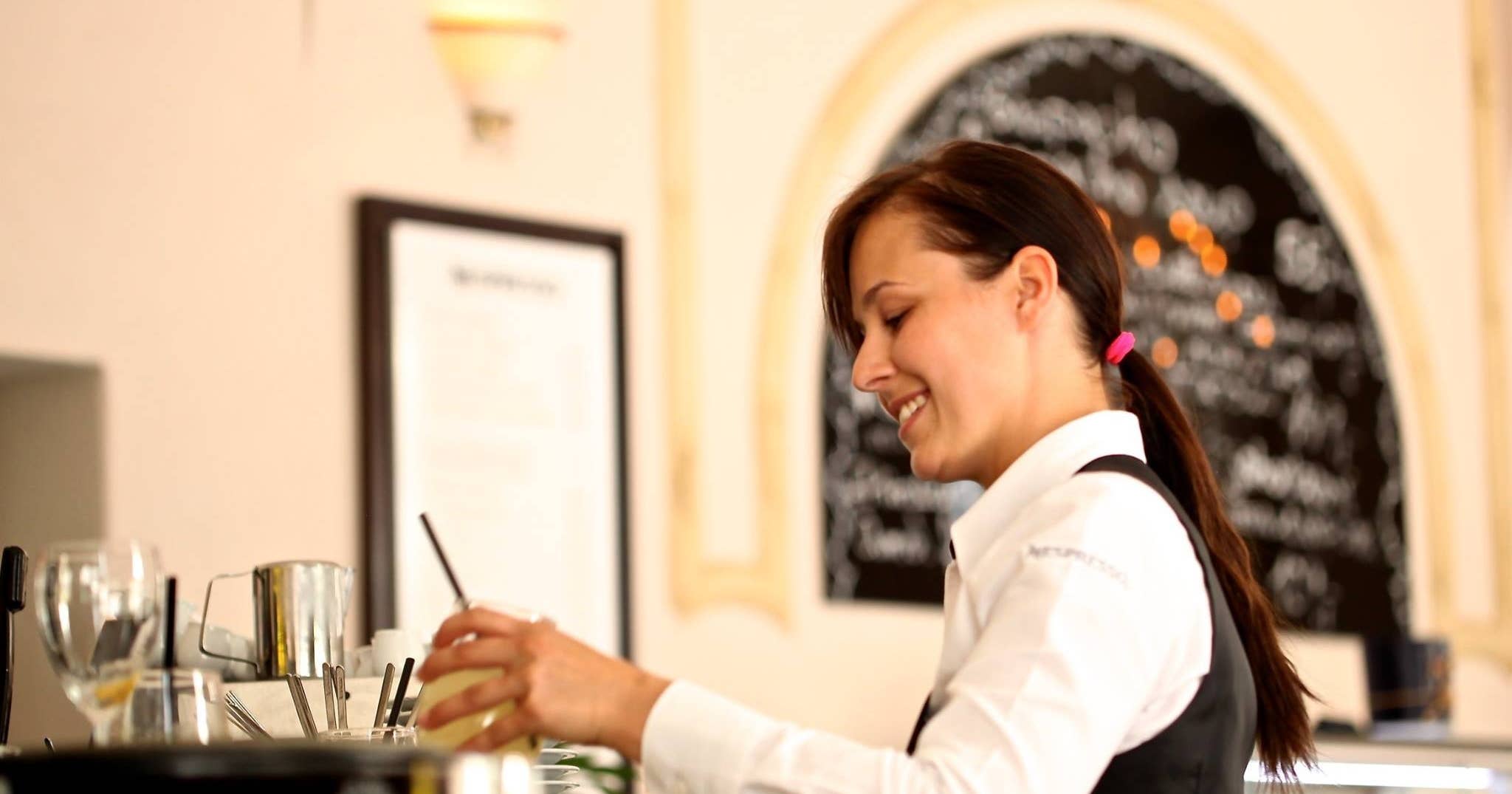 Cocktail Waitress Interview Questions Cocktail Waitress Interview Questions