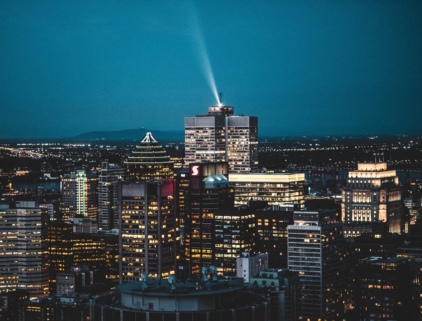 A view of the city skyline in Montreal, Québec.