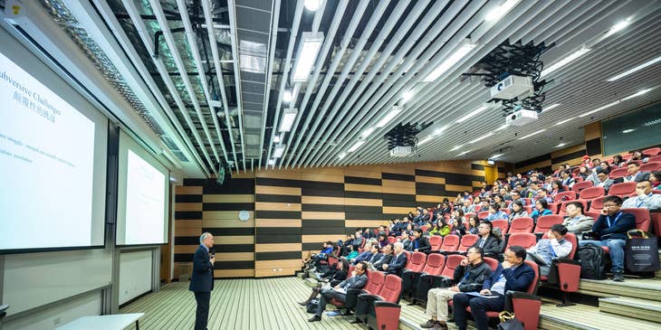 Motivational speaker discusses inspirational topics in front of college students