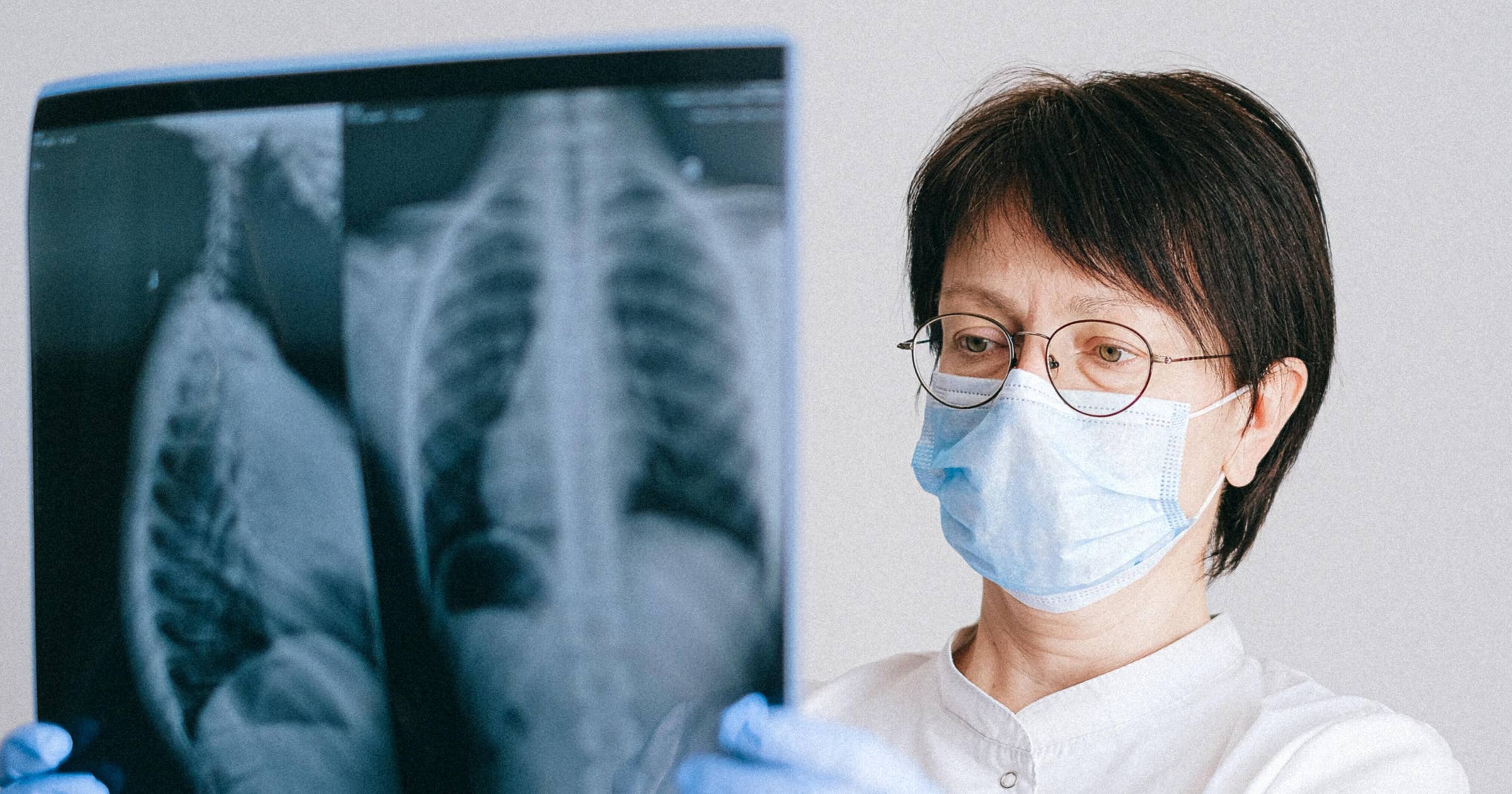 pulmonologist-job-description