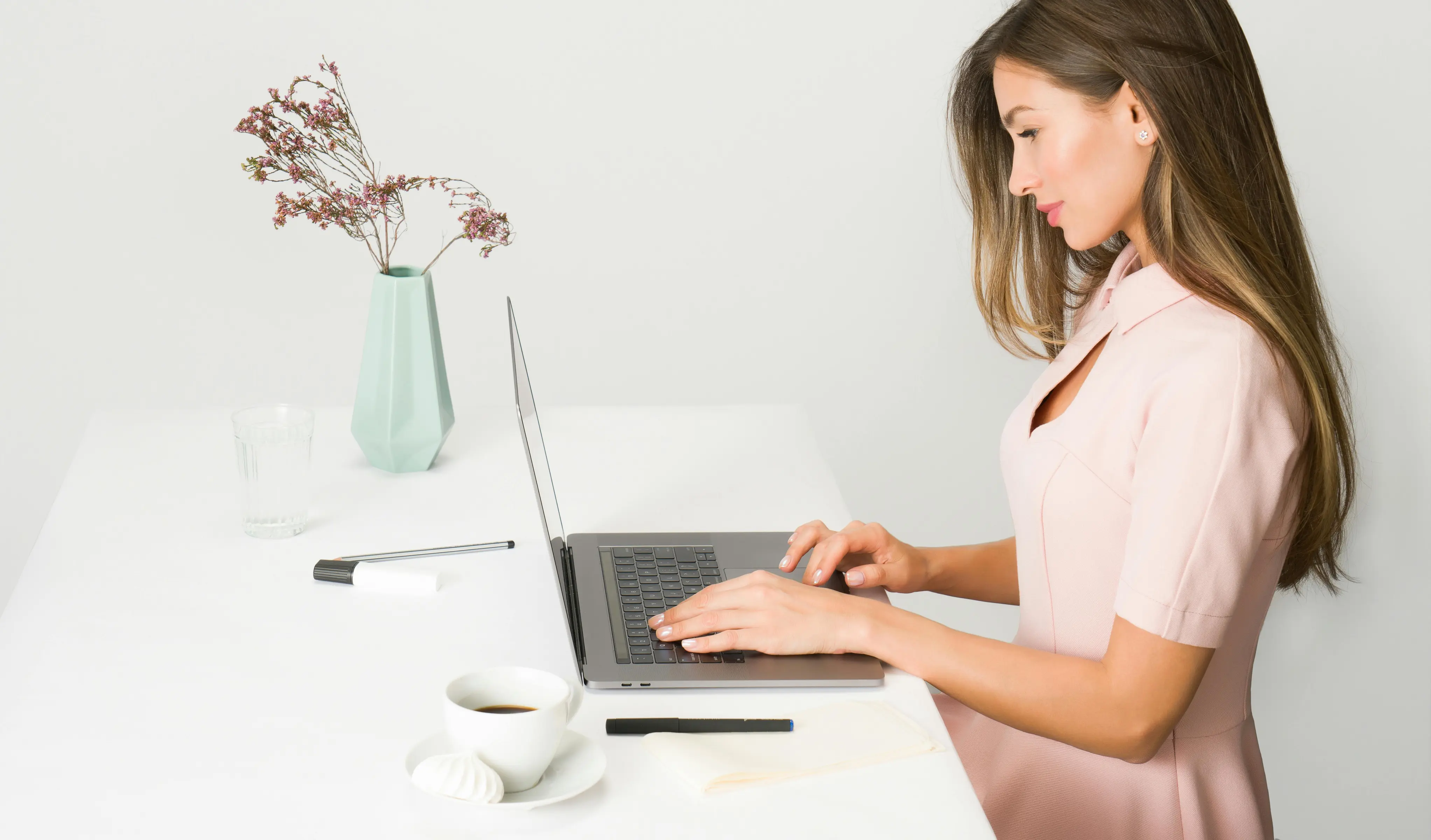 247recruit Review With Pricing, Alternatives, and FAQs