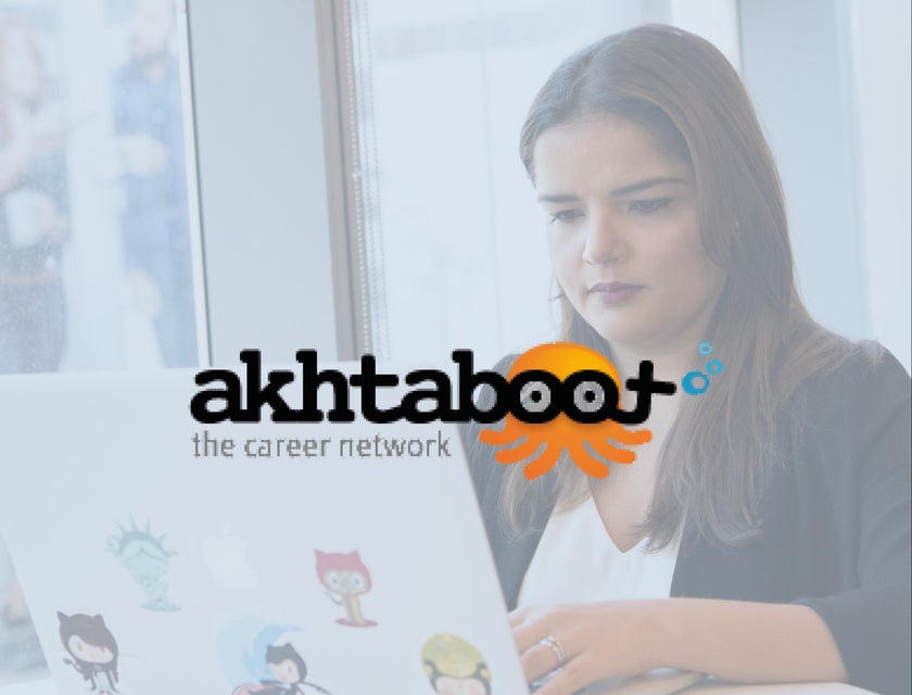 Akhtaboot logo.