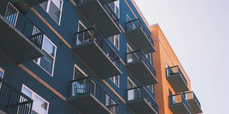 Apartment building cooling in the shade