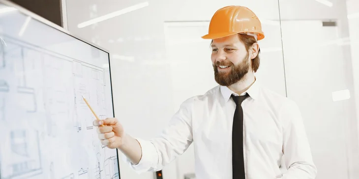 An architect presenting a project.