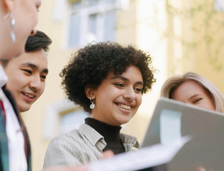 Bewertung von Auslandsjobs.de inklusive Preise, Vergleiche und FAQs