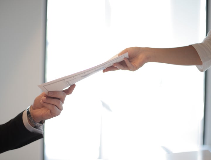 Aviso de advertencia para empleados