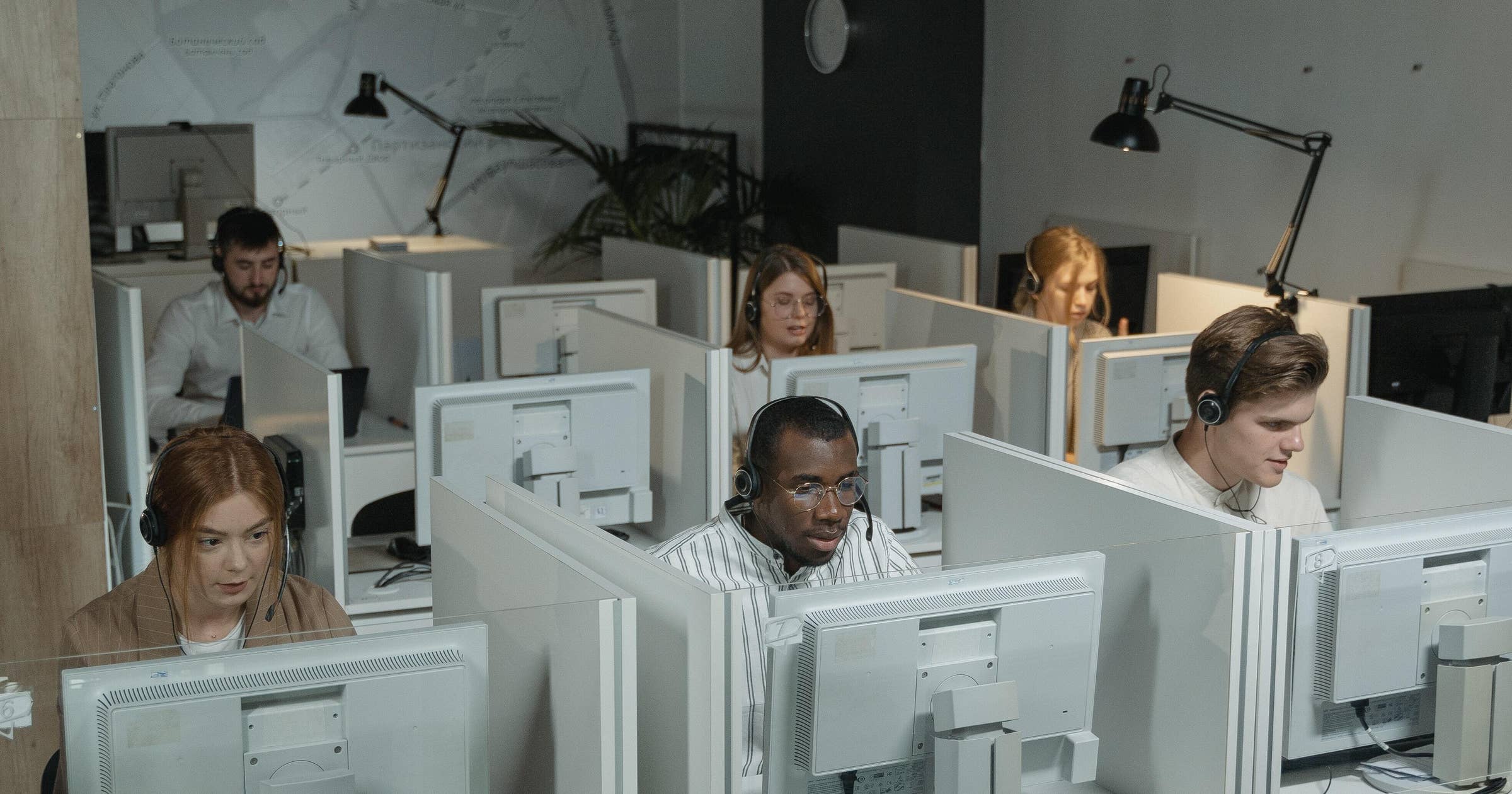 how to find call center job