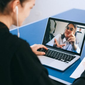 Choose an interview format.
