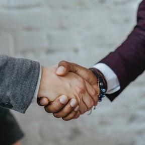 Escolha o melhor candidato para o trabalho.