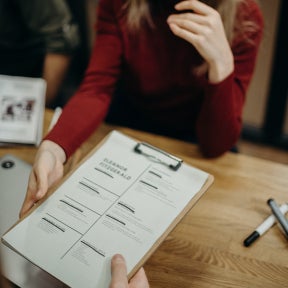 Crie um sistema de pontuação de candidatos.