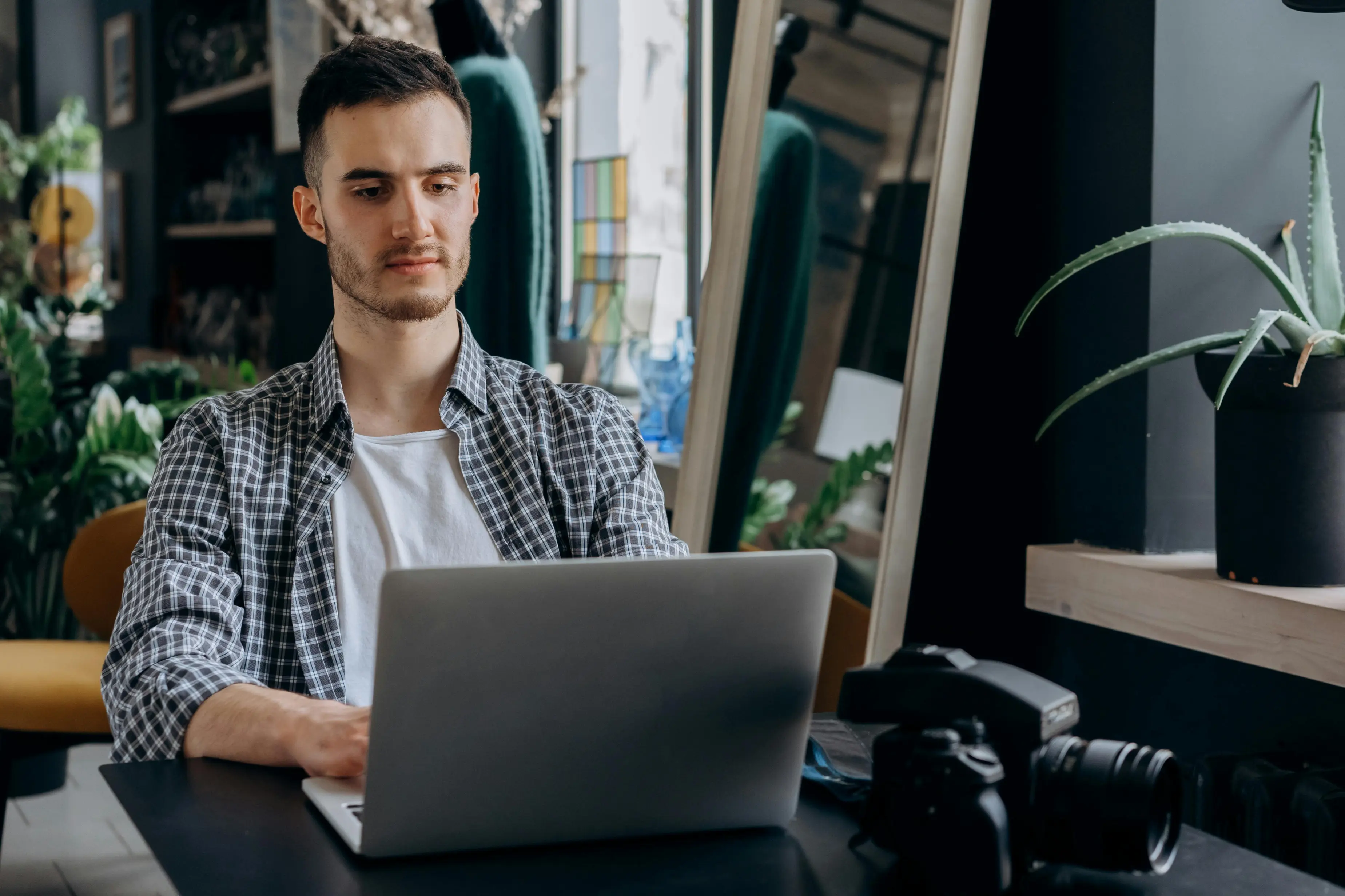 CrunchBoard Review With Pricing, Alternatives, and FAQs