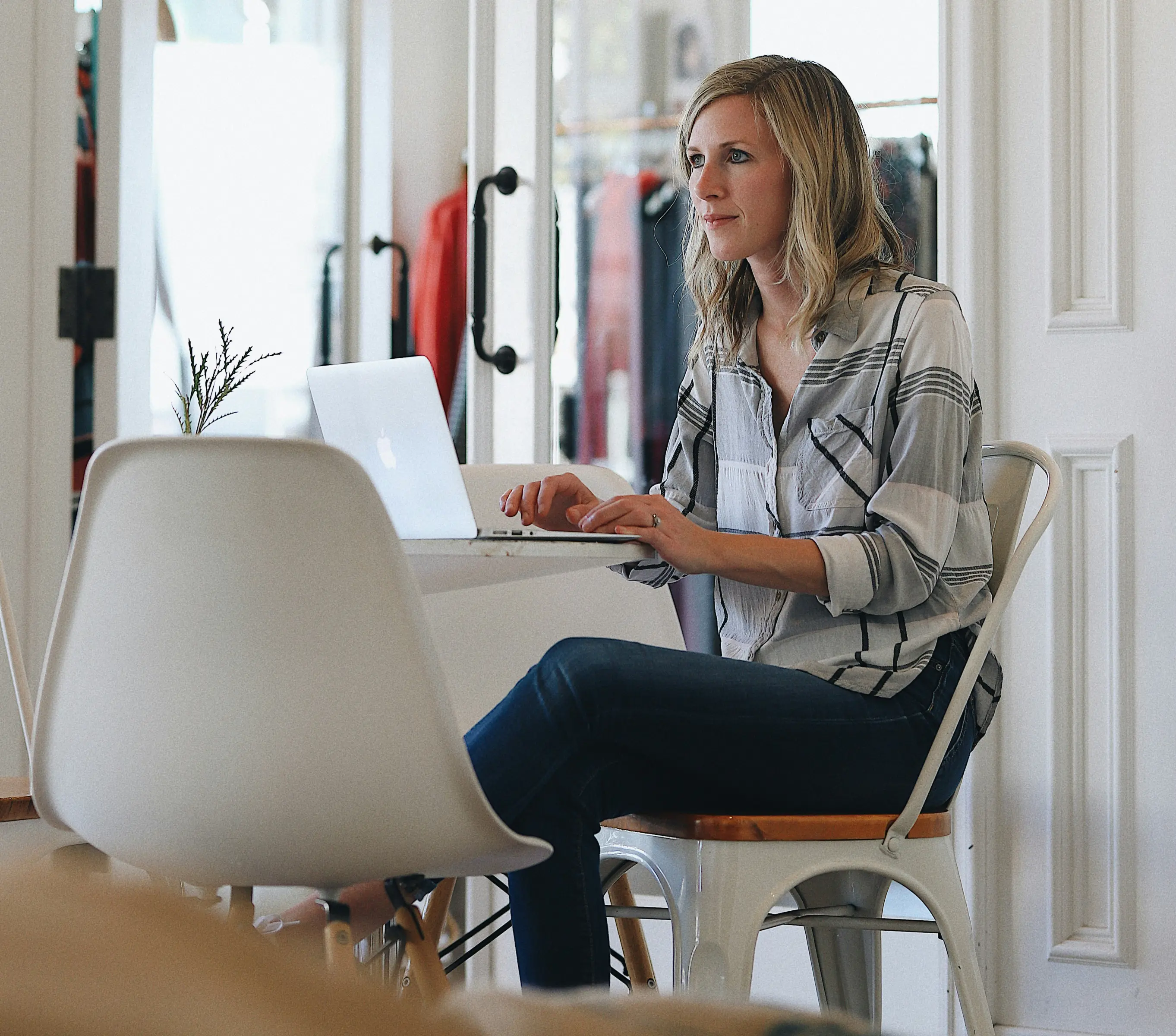 Design Week Jobs Review With Alternatives and FAQs