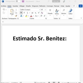 Dirige la carta al empresario o director de contratación.