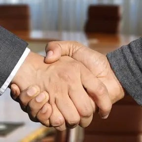 Expliquez brièvement le processus de recrutement.