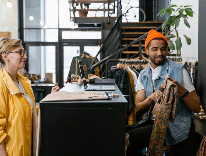 Fashion Journal Careers Review With Pricing, Alternatives, and FAQs