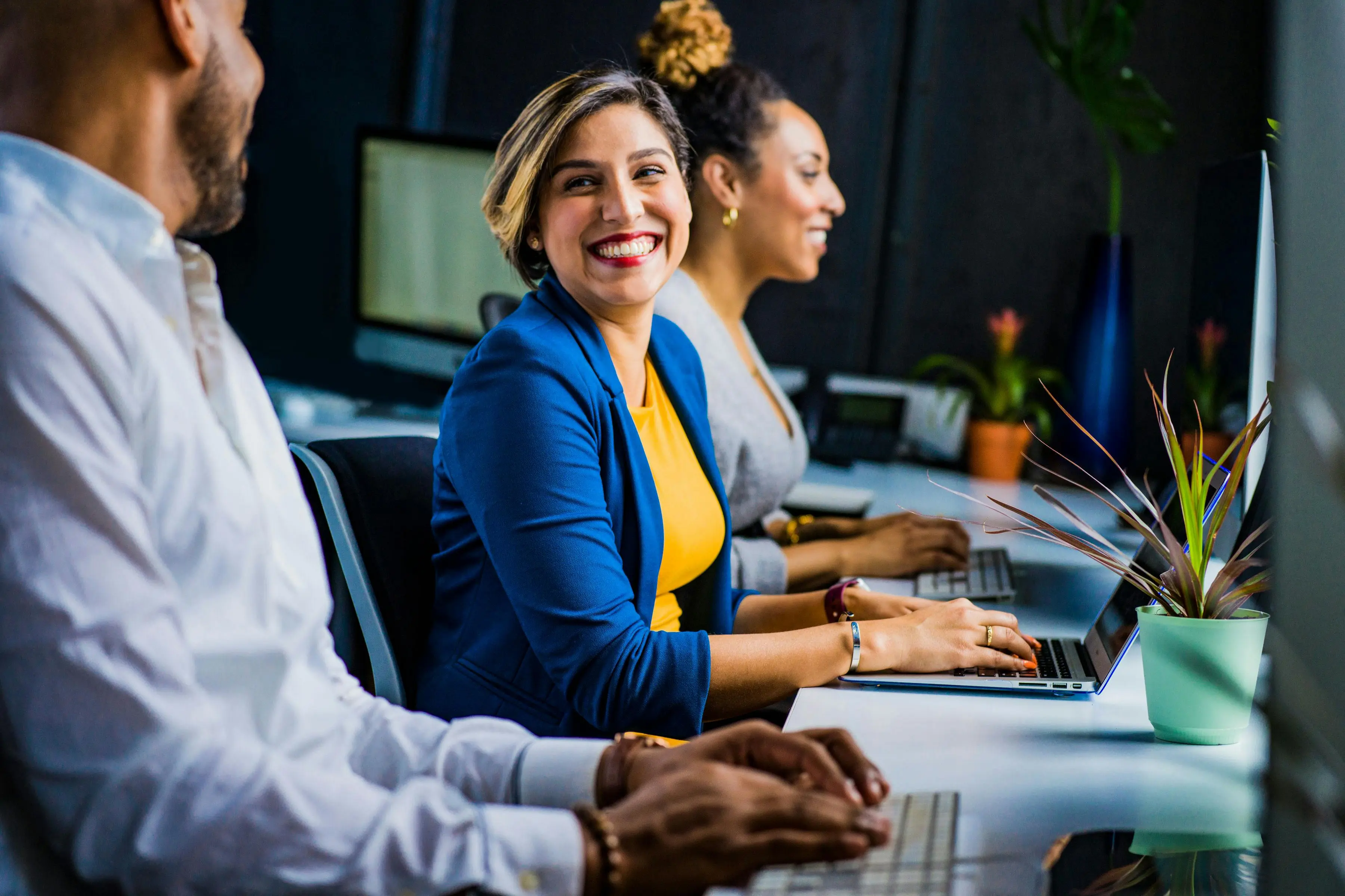 Golookup Review With Pricing, Alternatives, and FAQs