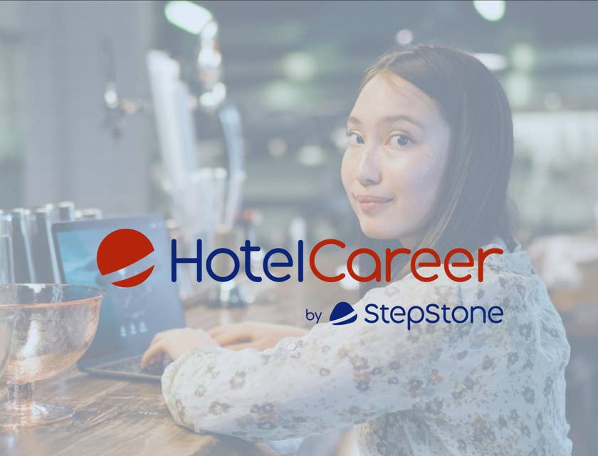 HotelCareer logo.