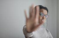 Un candidat entrain de refuser une offre d'emploi.