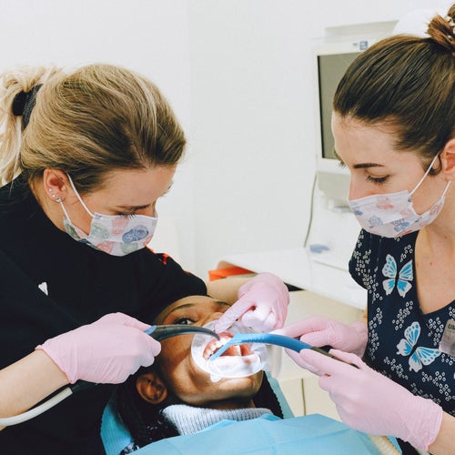 How to Find Dental Assistants: