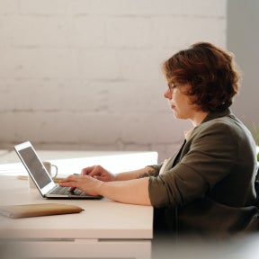 Craft a clear job description.