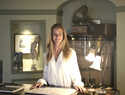 How to Find Receptionists