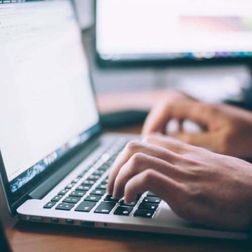 How to Write an HR Associate Resume: