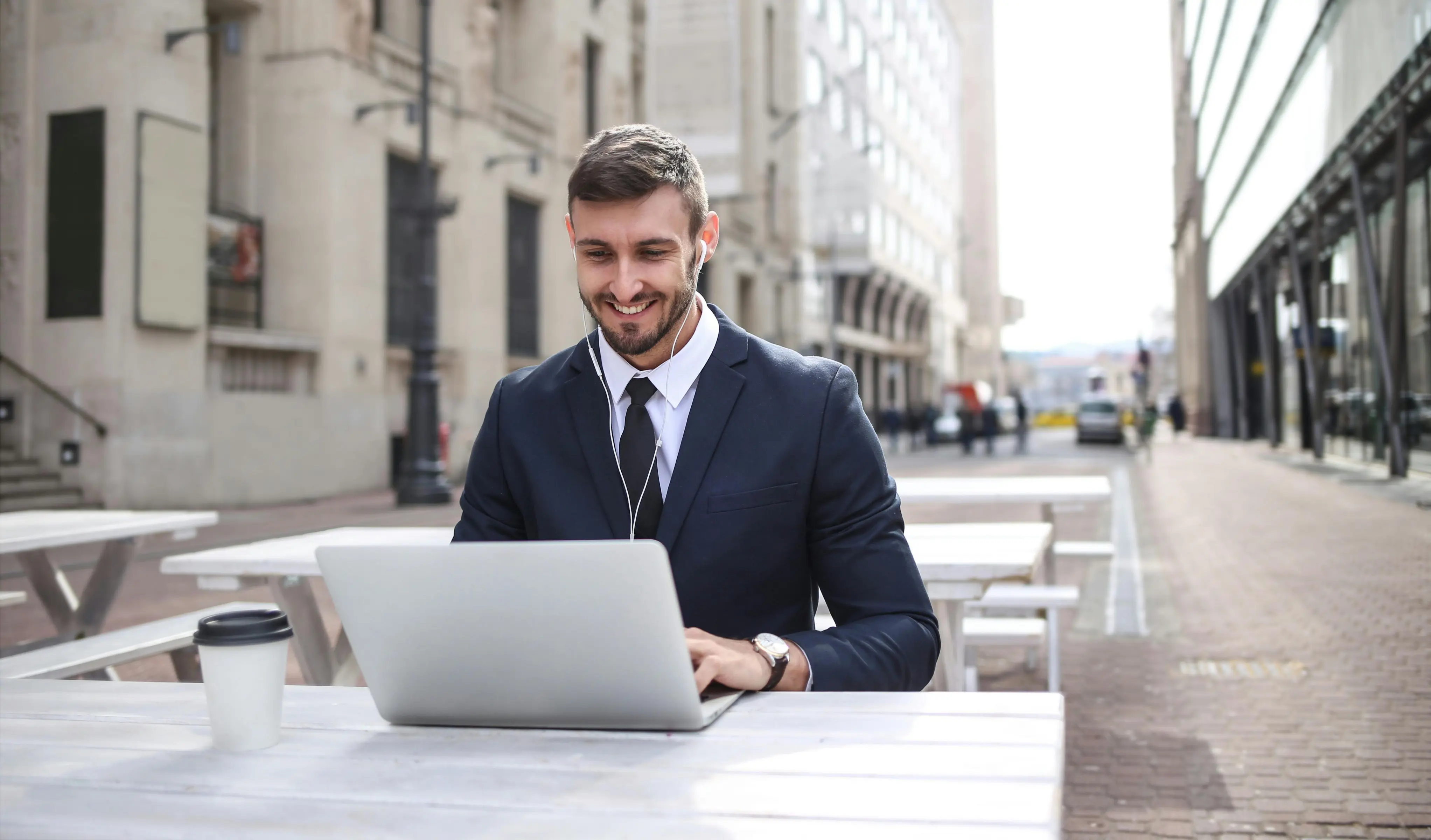 HRJobs.com Review With Pricing, Alternatives, and FAQs