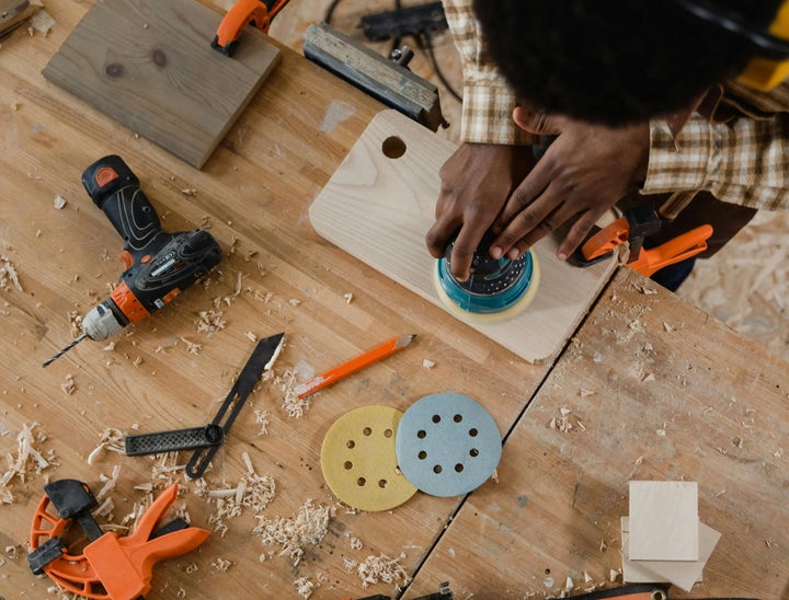 Wood Finisher Job Description