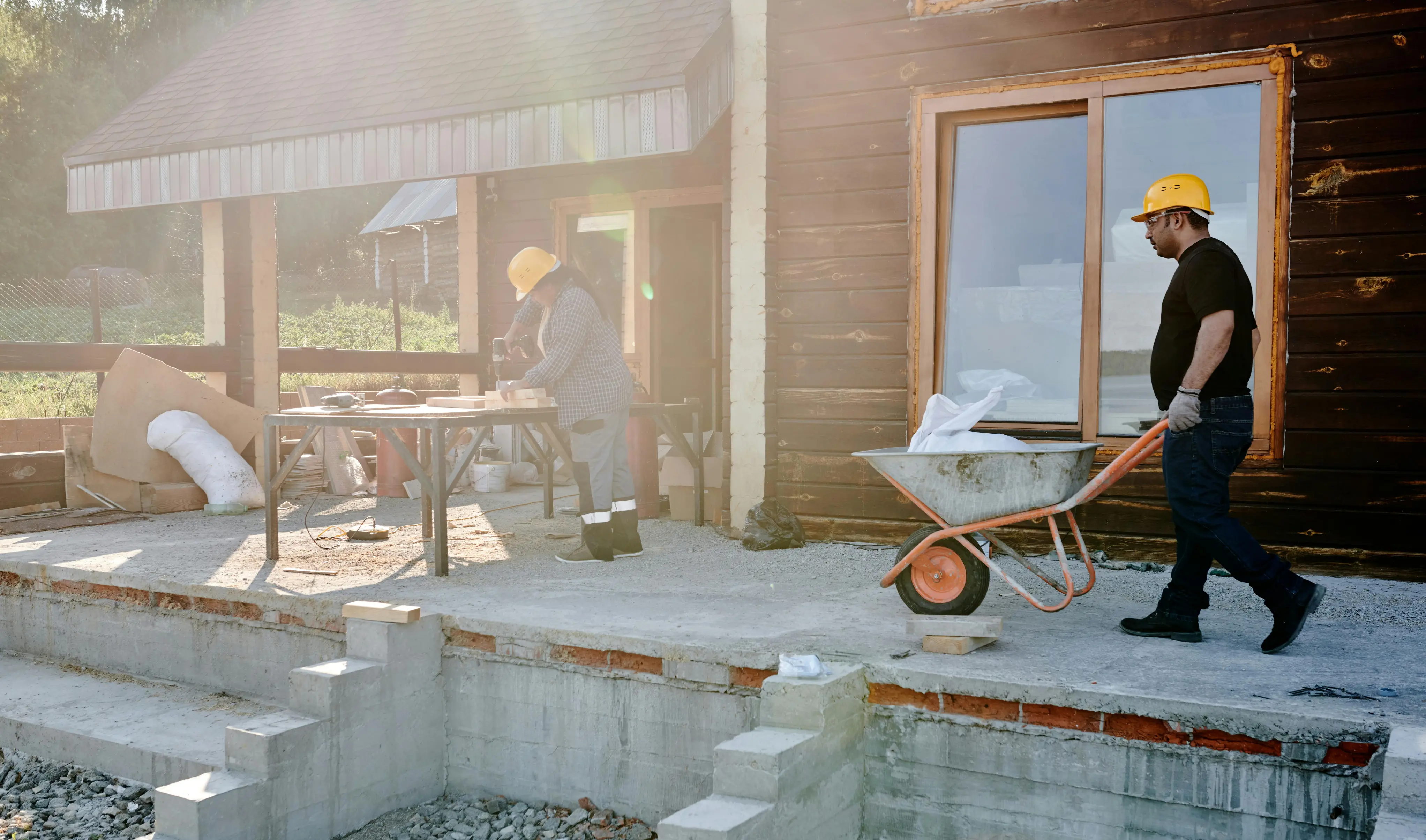 iHireConstruction Review With Pricing, Alternatives, and FAQs