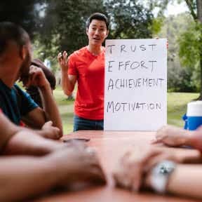 Incluye detalles más atractivos en la descripción.