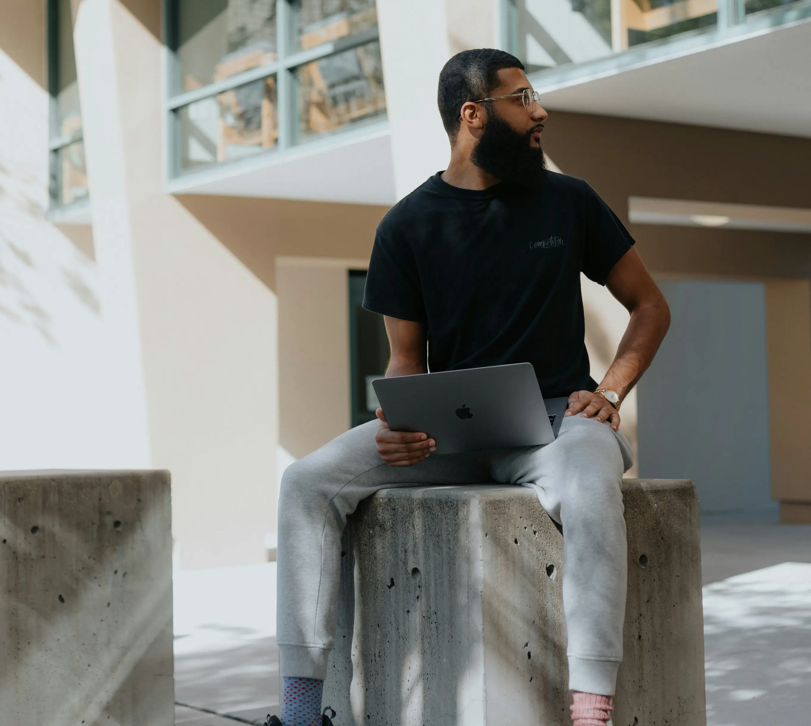 Jobs in Qatar Review With Pricing, Alternatives, and FAQs