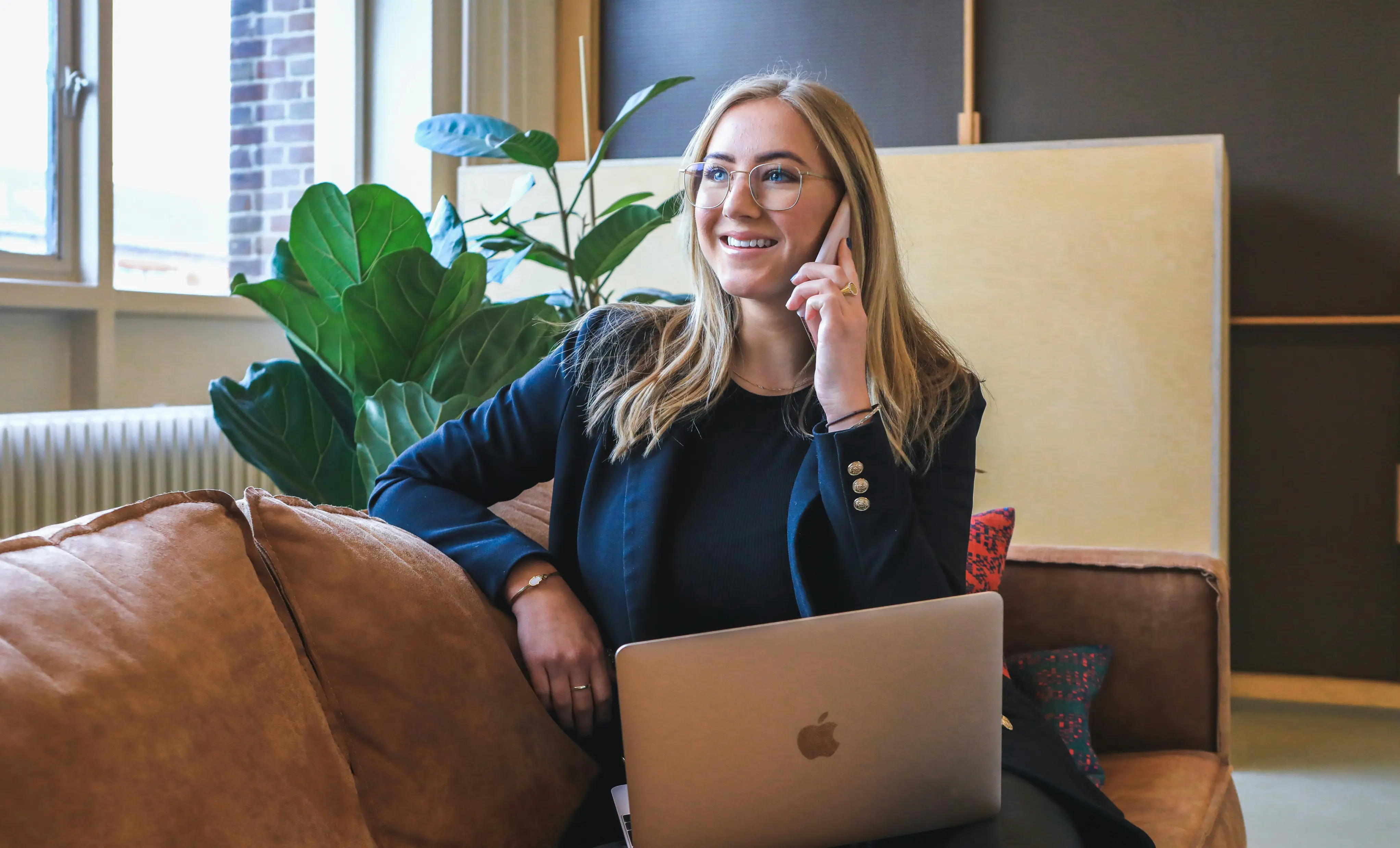 JobsHQ Review With Pricing, Alternatives, and FAQs