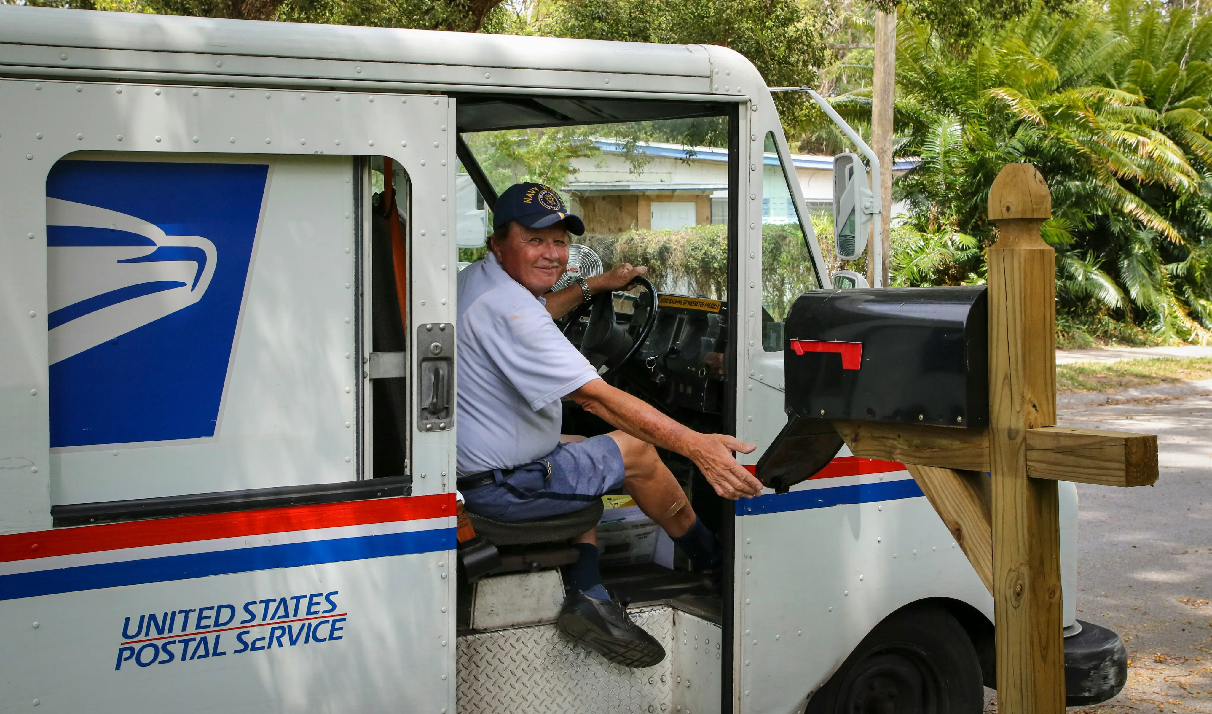 JobsInTrucks.com Review With Pricing, Alternatives, and FAQs