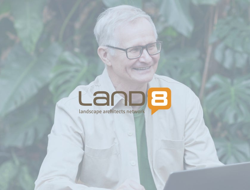 Land8 logo.