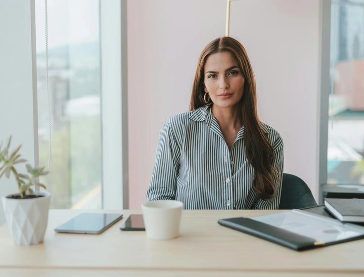 LinkedIn Review With Pricing, Alternatives, and FAQs