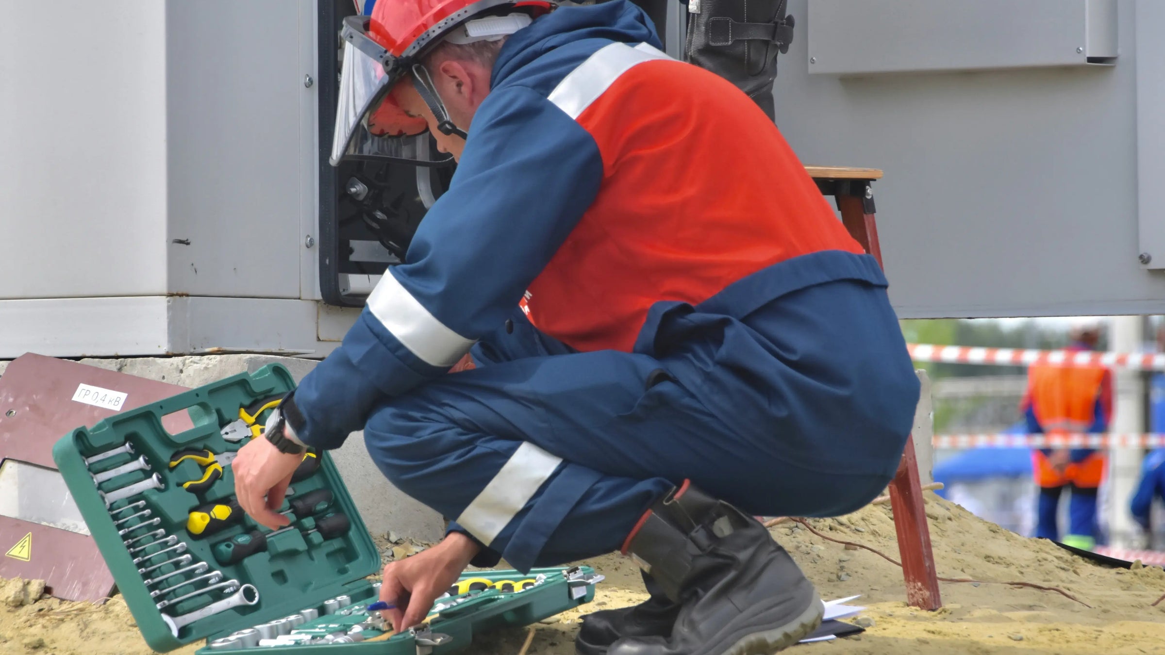 How Much Does Tooling Maintenance Technicians Get Paid: Top Salaries Revealed