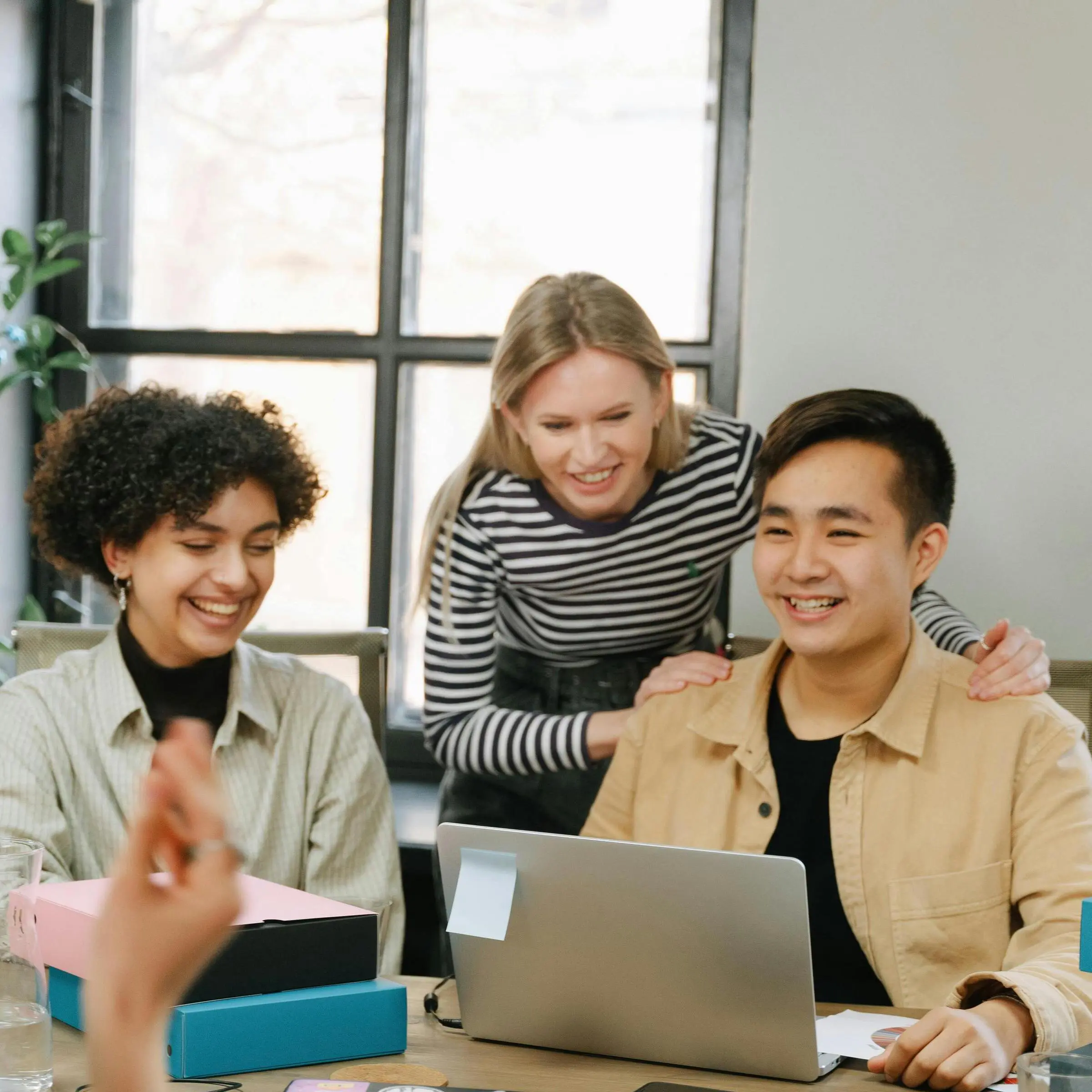 Bewertung von meinestelle.de inklusive Preise, Vergleiche und FAQs