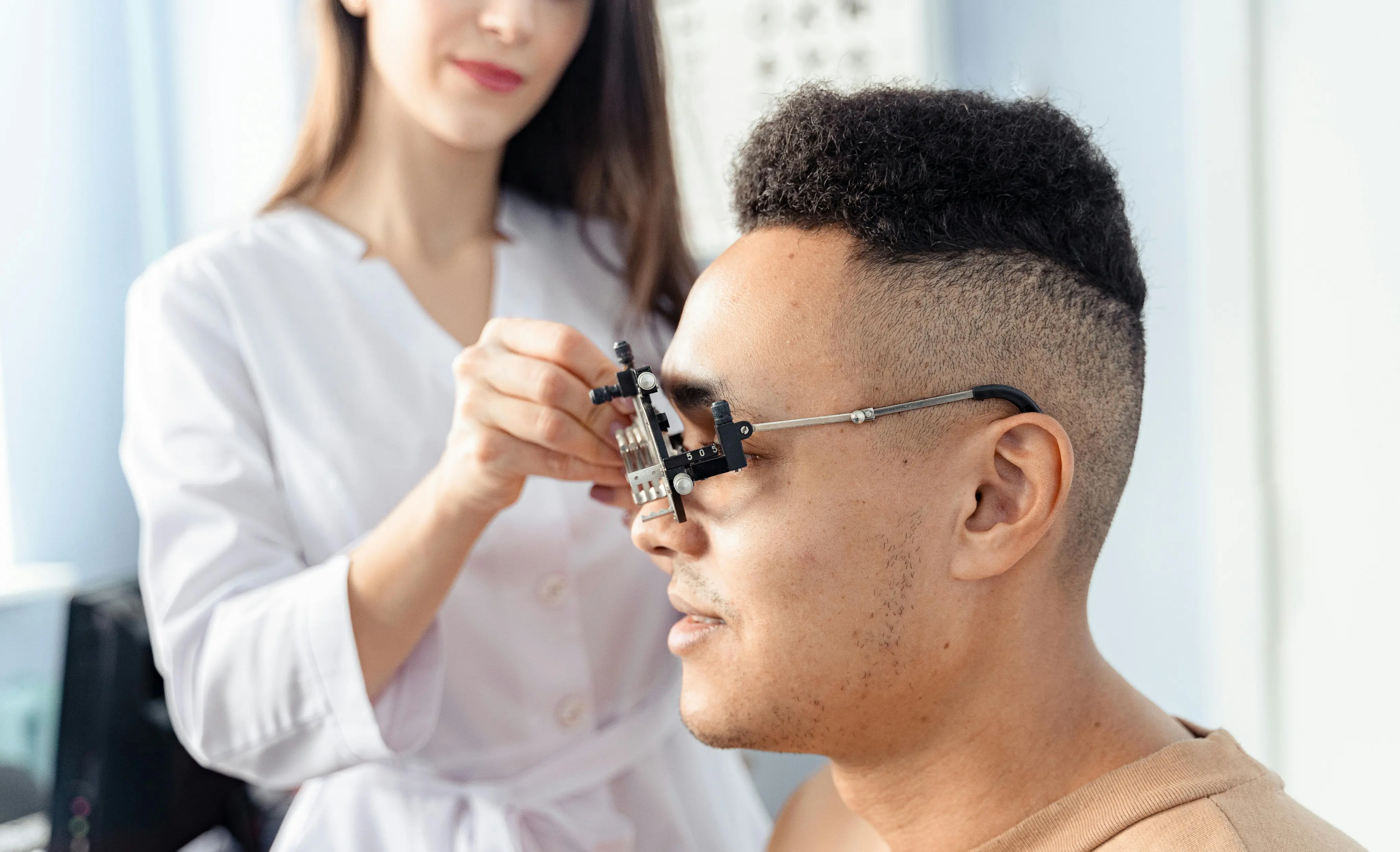 Ocularist Job Description