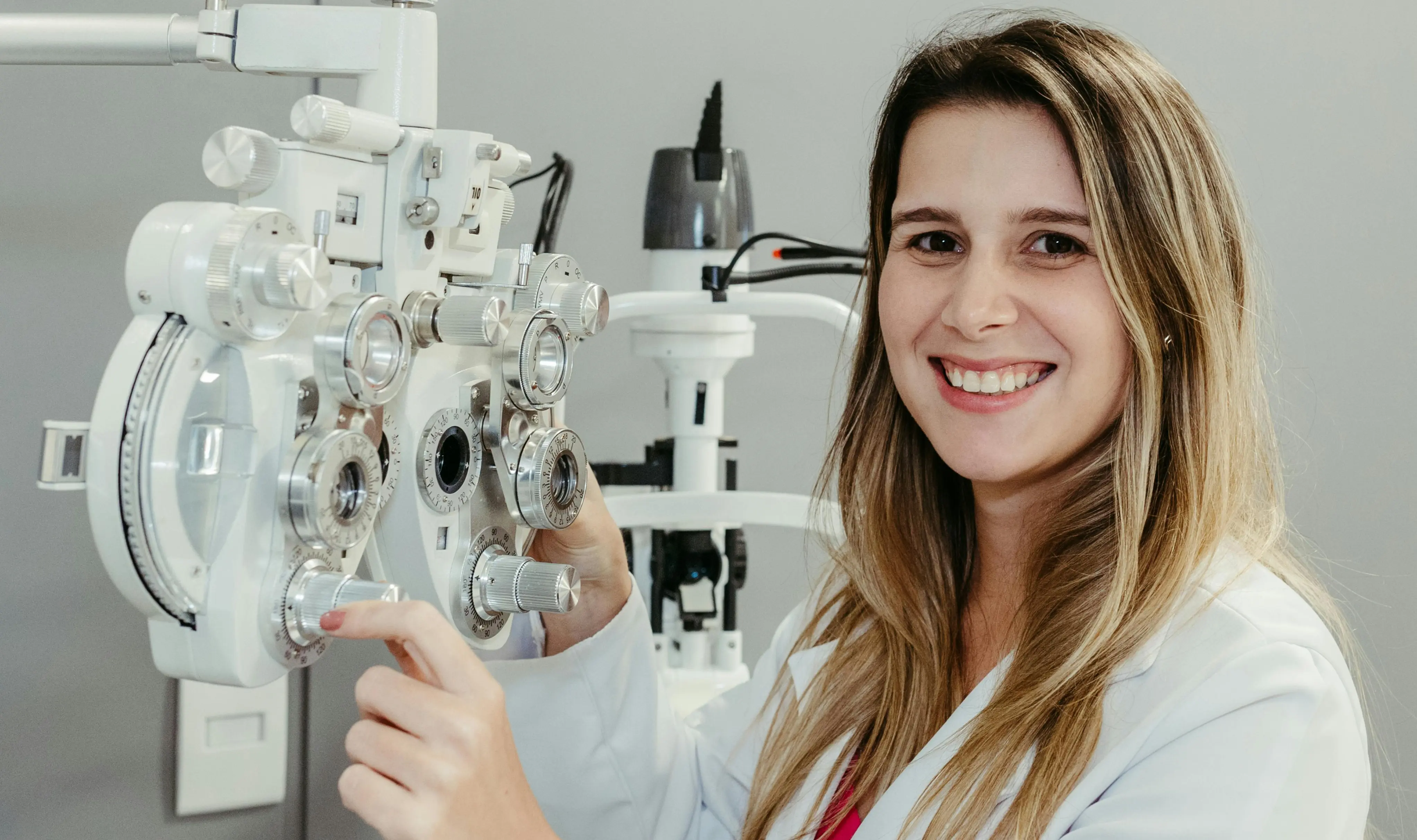 Optician Jobs Review With Pricing, Alternatives, and FAQs