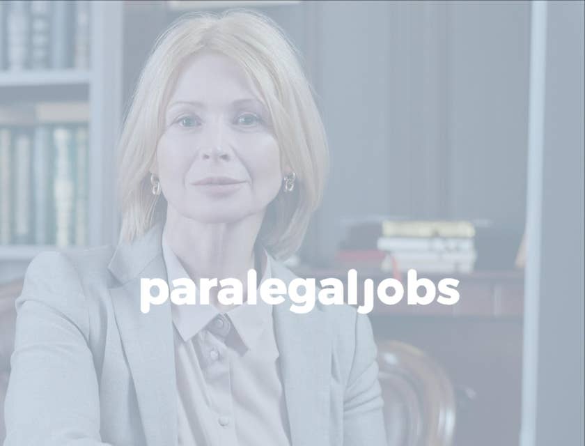 Paralegaljobs.ca Logo.