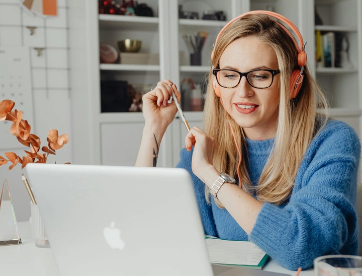 Peak Freelance Review With Pricing, Alternatives, and FAQs