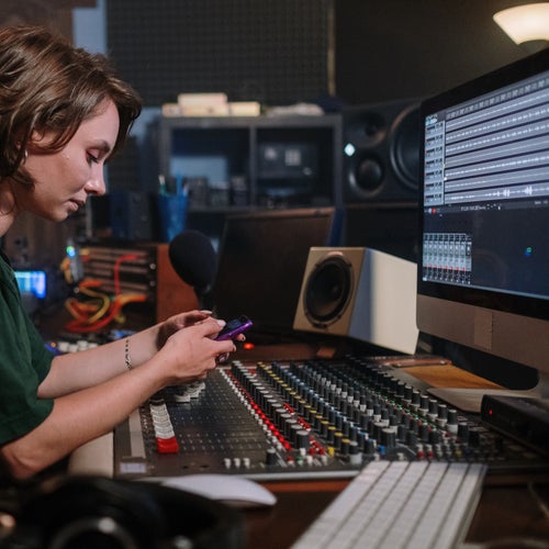 How to Write a Producer Resume: