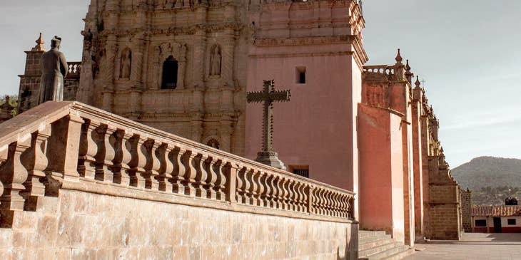 Iglesia de Tlalpujahua en Michoacán.