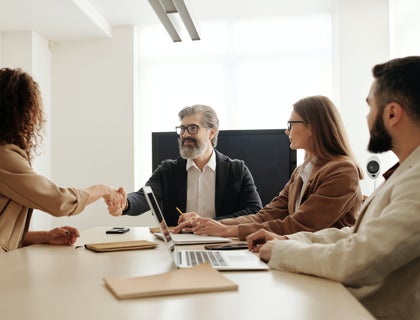 Top 10 Recruiting Trends for 2025 With Descriptions And Links