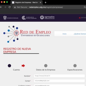 Crea una cuenta en la plataforma.