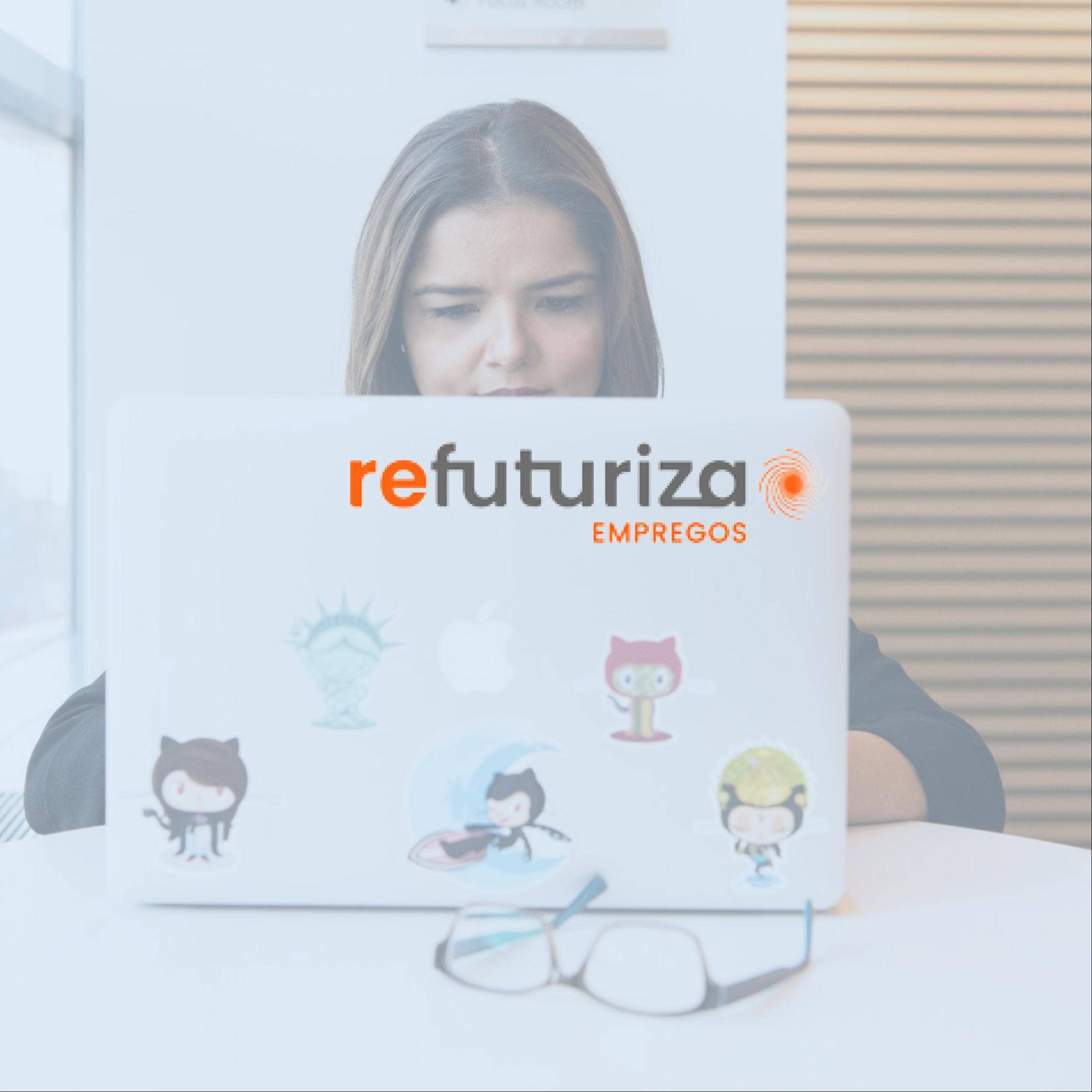 Review da Refuturiza Empregos com preços, comparações e FAQs