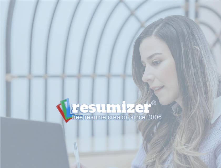 Resumizer logo.