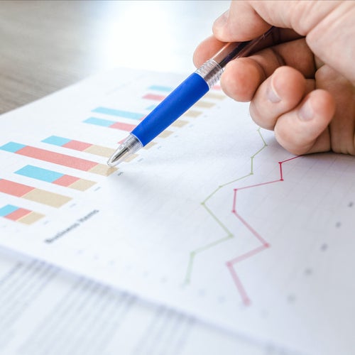How to Write a Senior Financial Analyst Resume: